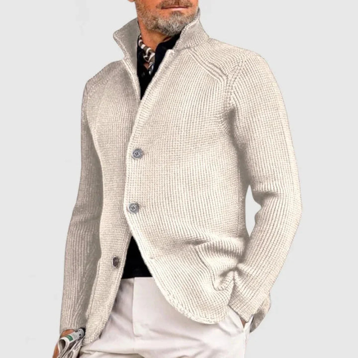 Le cardigan masculin à l’élégance intemporelle