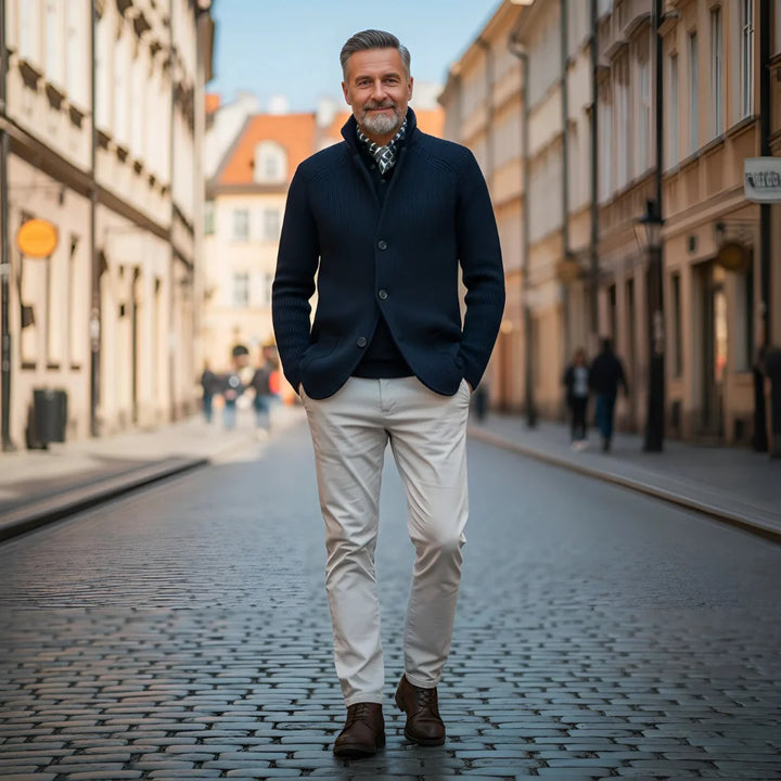 Le cardigan masculin à l’élégance intemporelle