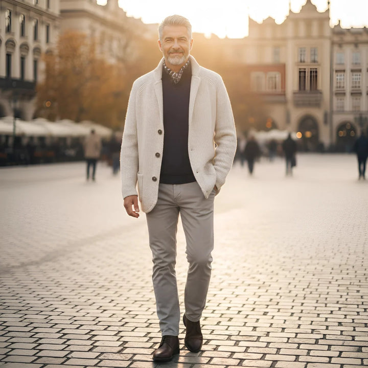 Le cardigan masculin à l’élégance intemporelle
